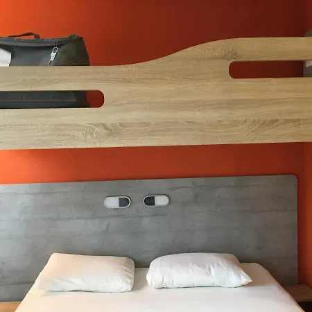 Ibis Budget Hotel 2*