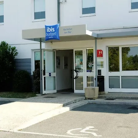 Ibis Budget מלון רושפור